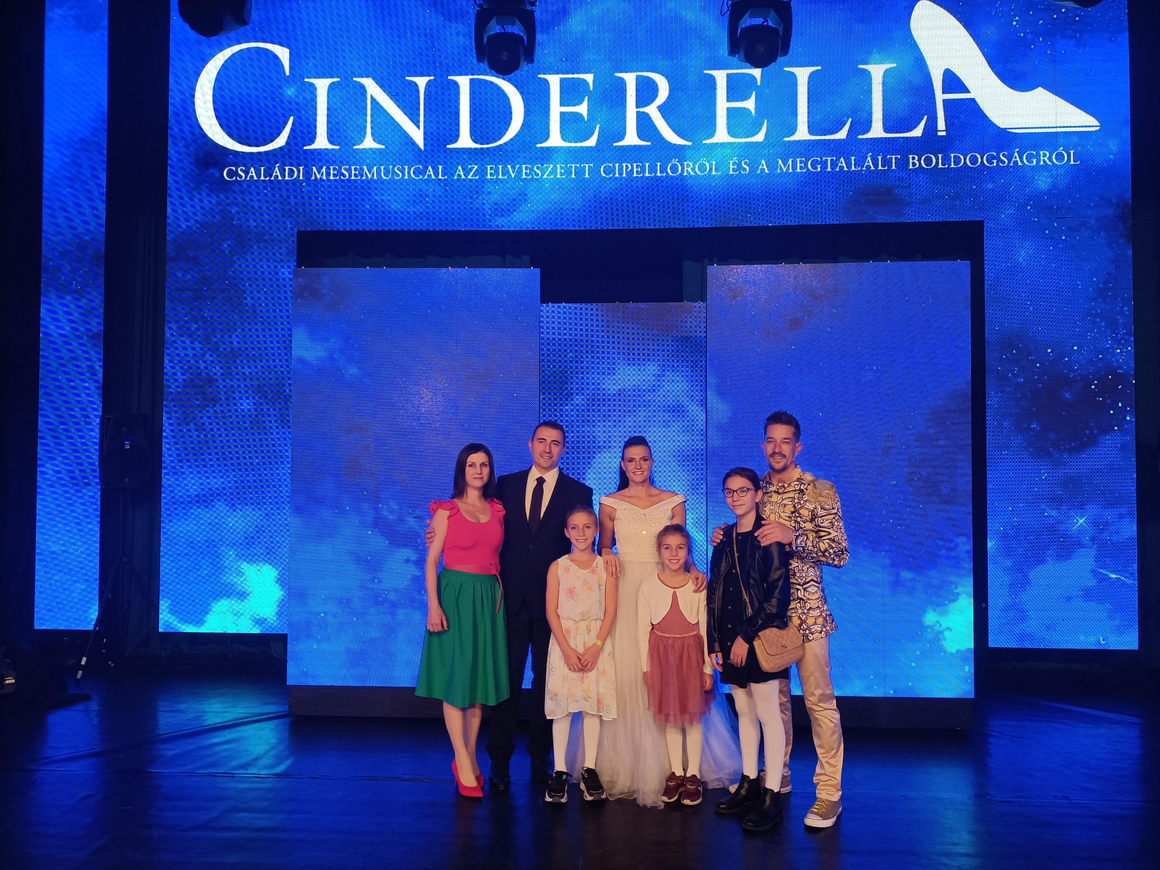Október 22-én nagy sikerrel mutatkozott be Csepelen a Cinderella családi mesemusical a TBG és a Re-Production